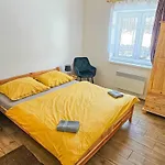 Petra * Dolní Morava